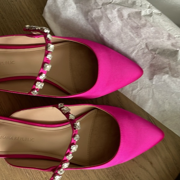 Banana Republic Pink Satin Embellished Strap Mule - Like New In Box - Picture 11 of 17